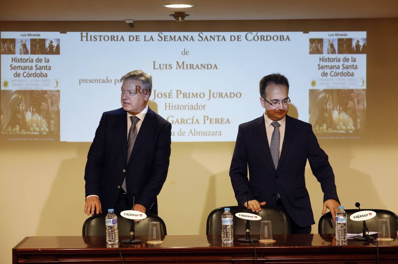 La presentación del libro de Luis Miranda sobre la Semana Santa de Córdoba, en imágenes