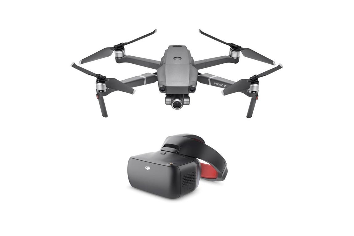 Dron. No cabe dude que los drones invadirán nuestra vida en un futuro no muy lejano. Este en concreto, el DJI Mavic 2 Pro tiene una cámara de 20 megapíxeles y una grabación en vídeo de 4K. Este aparato llega a alcanzar los 72 kilometros por hora si cita el modo deportivo y tiene un capacidad interna de hasta 8 Gb. Su precio es de 1.450 euros.