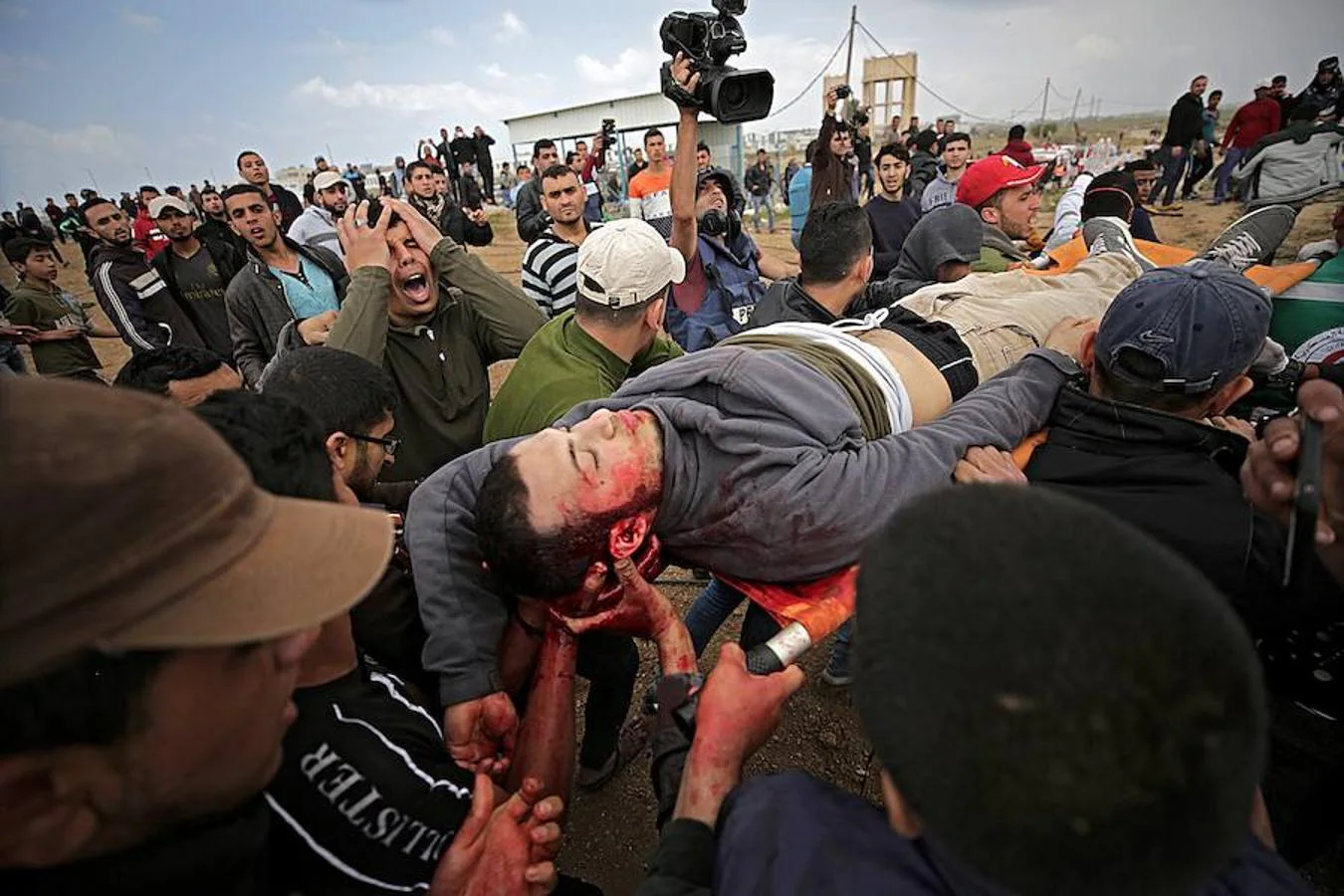 Siete palestinos muertos y 500 heridos en incidentes en la frontera de Gaza. 