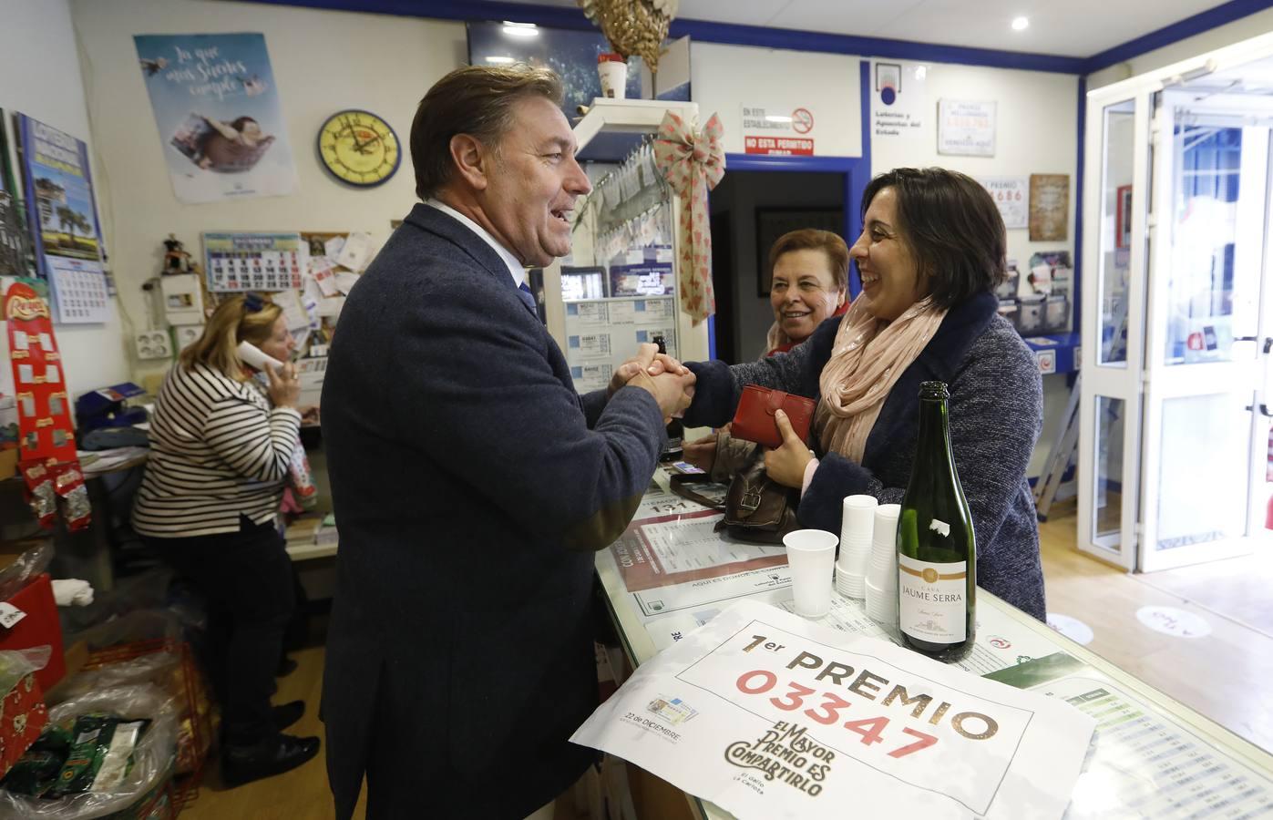 Los premios de la Lotería de Navidad en Córdoba, en imágenes