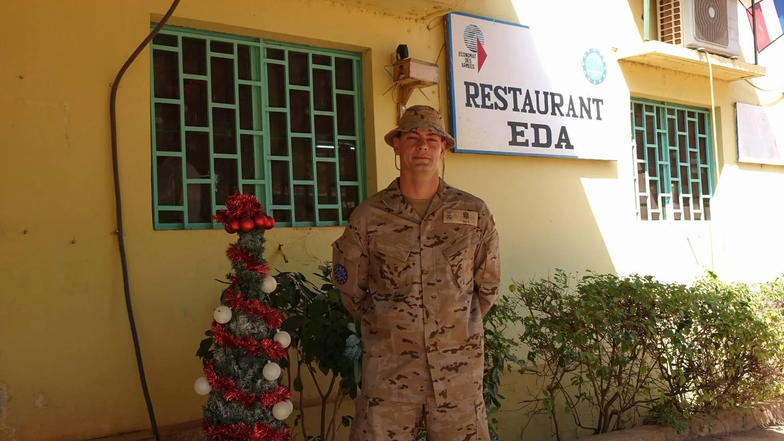 Fotos: Militares gaditanos desplegados en Irak, Malí y el Mediterráneo central celebran la Navidad