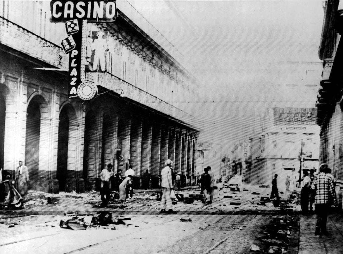La Habana, en los días que precedieron a la salida de Batista del poder. 