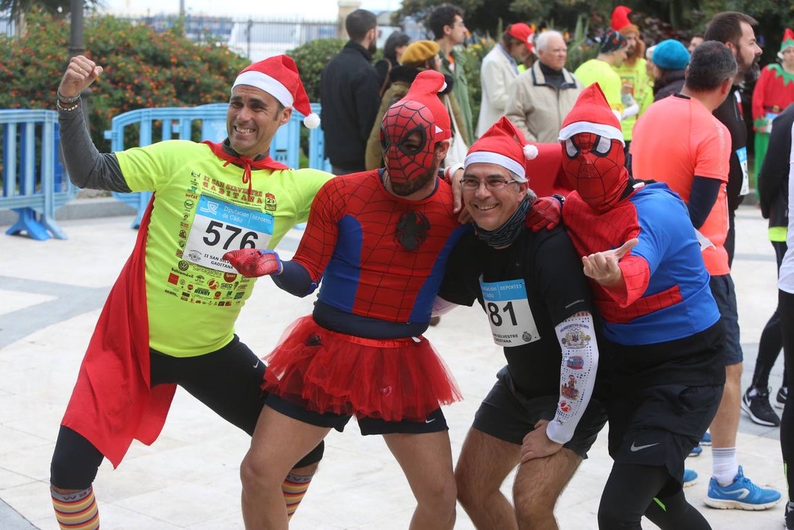 Fotos: Búscate en la San Silvestre de Cádiz 2018 (I)