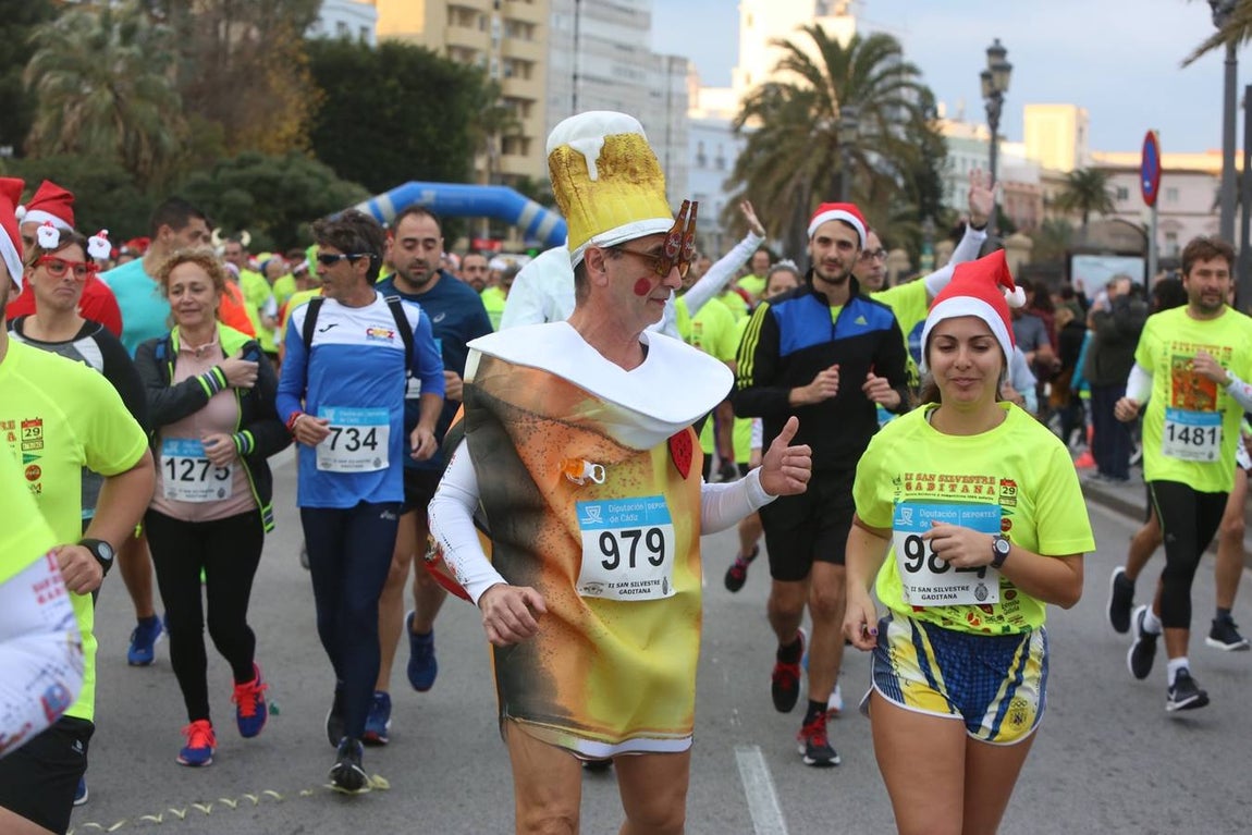 Fotos: Búscate en la San Silvestre de Cádiz 2018 (II)