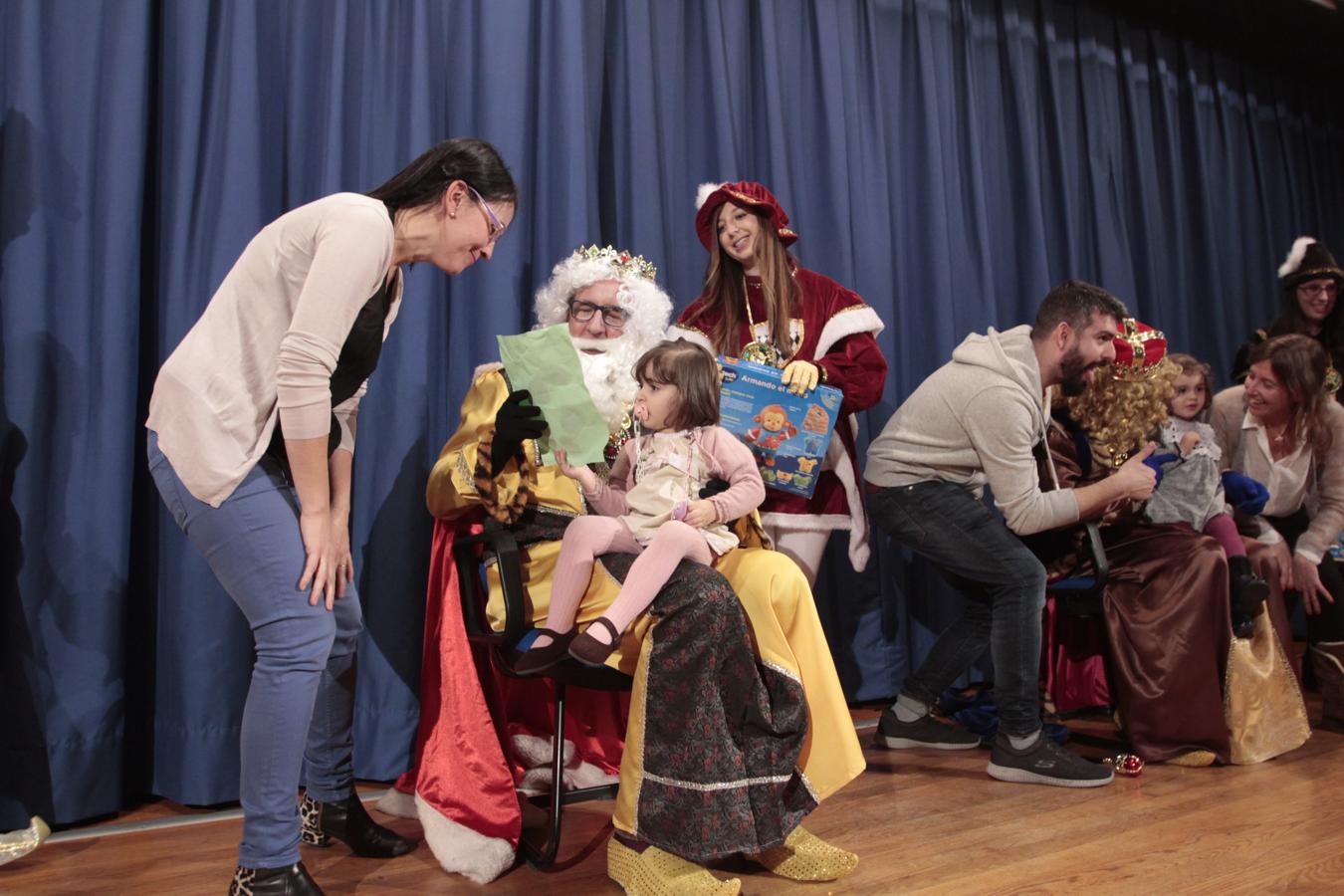 Los Reyes Magos visitan el hospital de Toledo