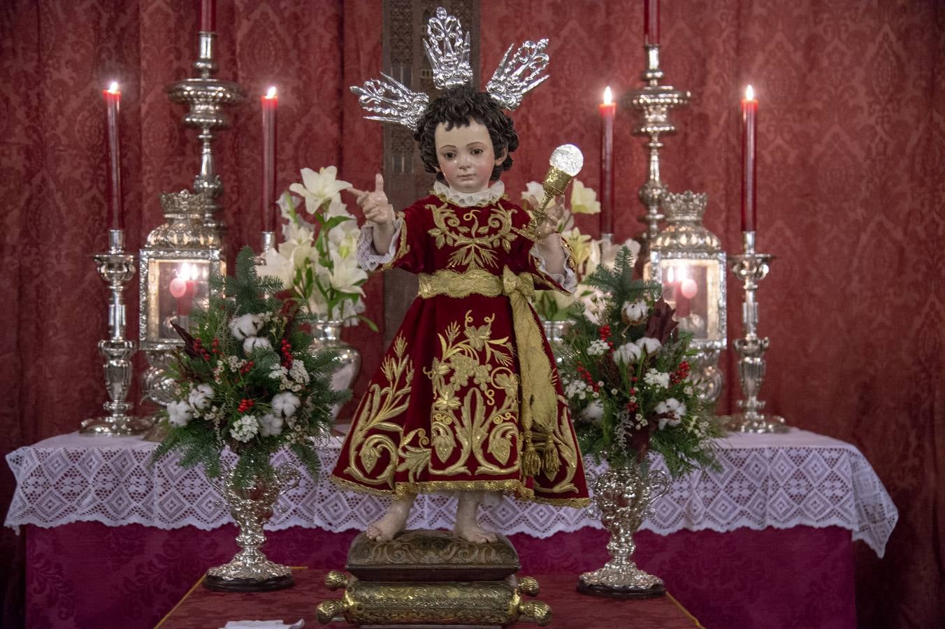 Galería del besamanos del Niño Jesús del Sagrario