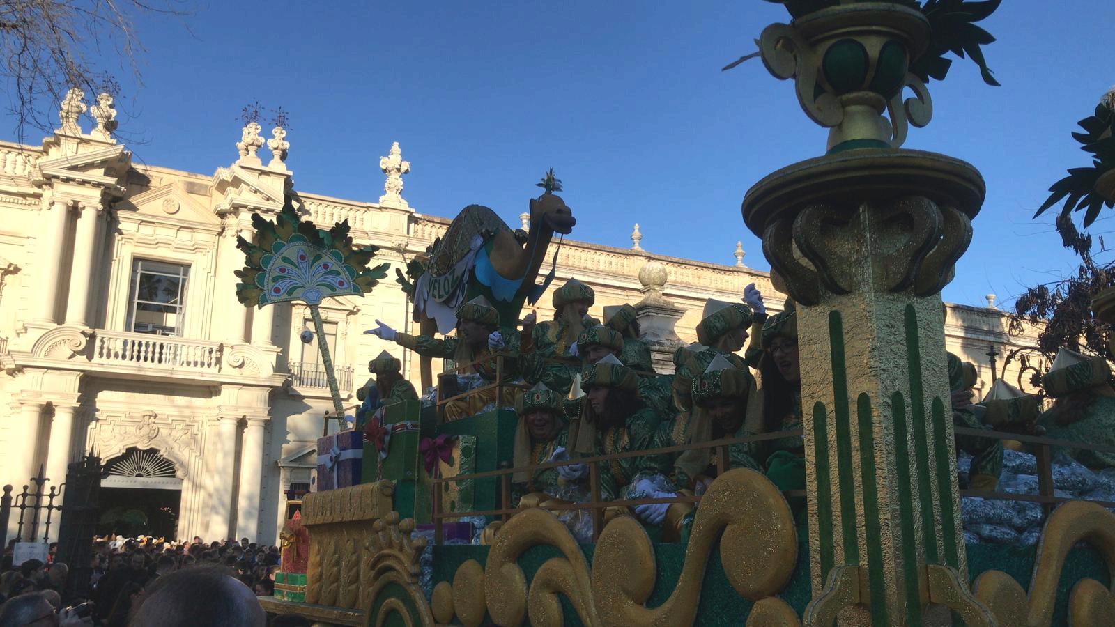 Las mejores imágenes de las primeras horas de la Cabalgata de Reyes Magos 2019 de Sevilla