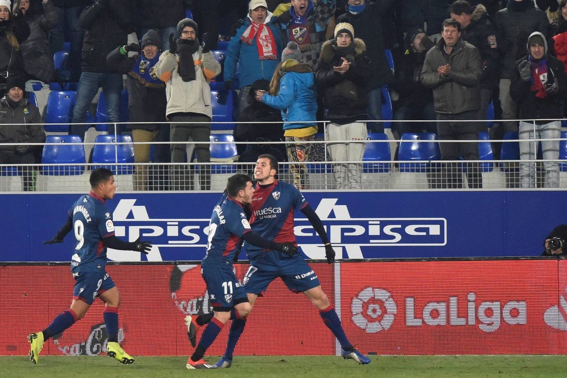 Las mejores imágenes del Huesca-Betis (2-1), disputado en El Alcoraz