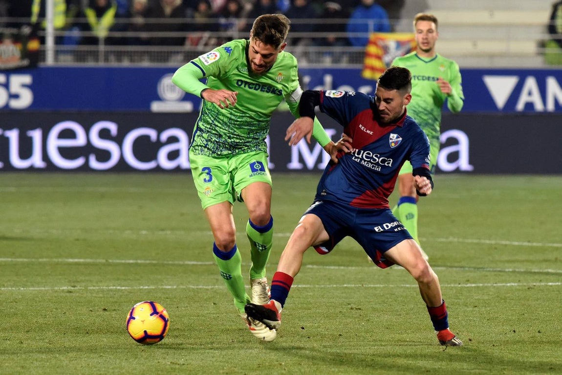 Las mejores imágenes del Huesca-Betis (2-1), disputado en El Alcoraz