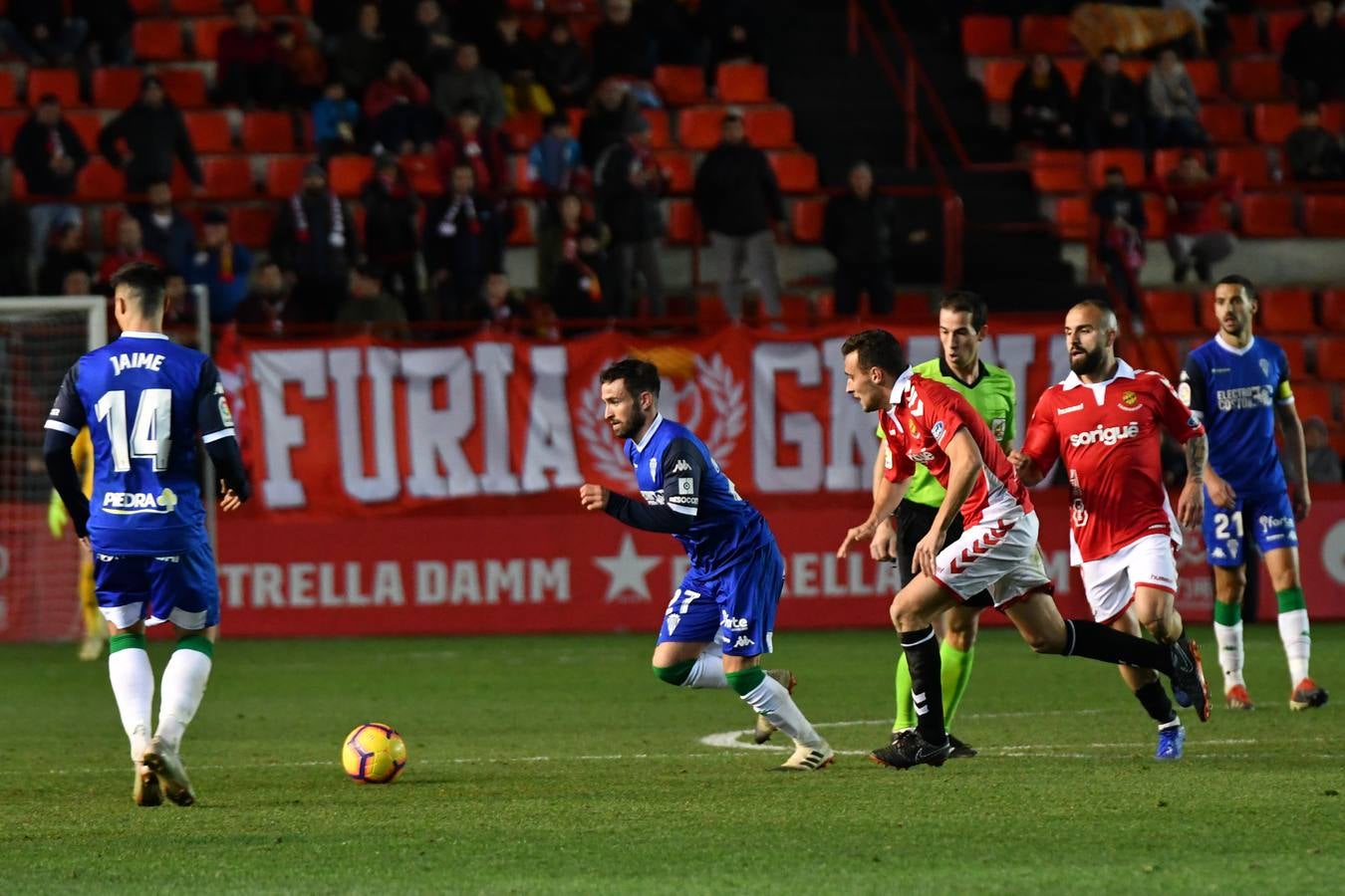 La derrota del Córdoba CF ante el Nástic, en imágenes