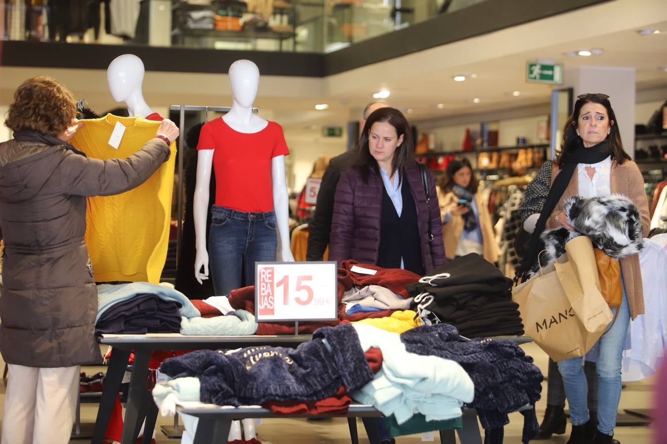 El ambiente de Córdoba en las rebajas, en imágenes