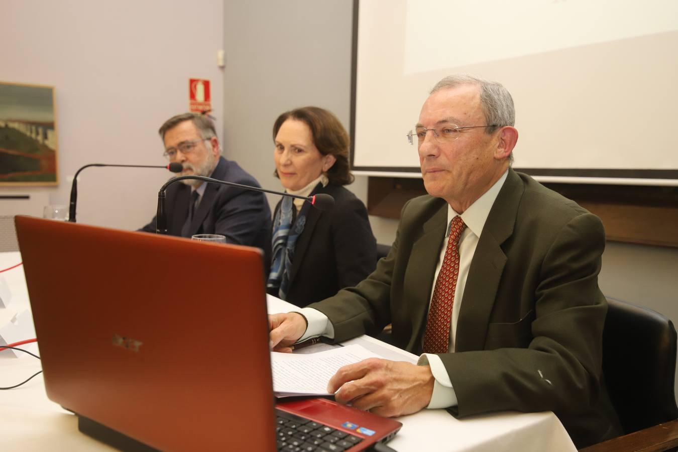 La conferencia de Rodríguez Neila en el Foro «El templo de Córdoba», en imágenes