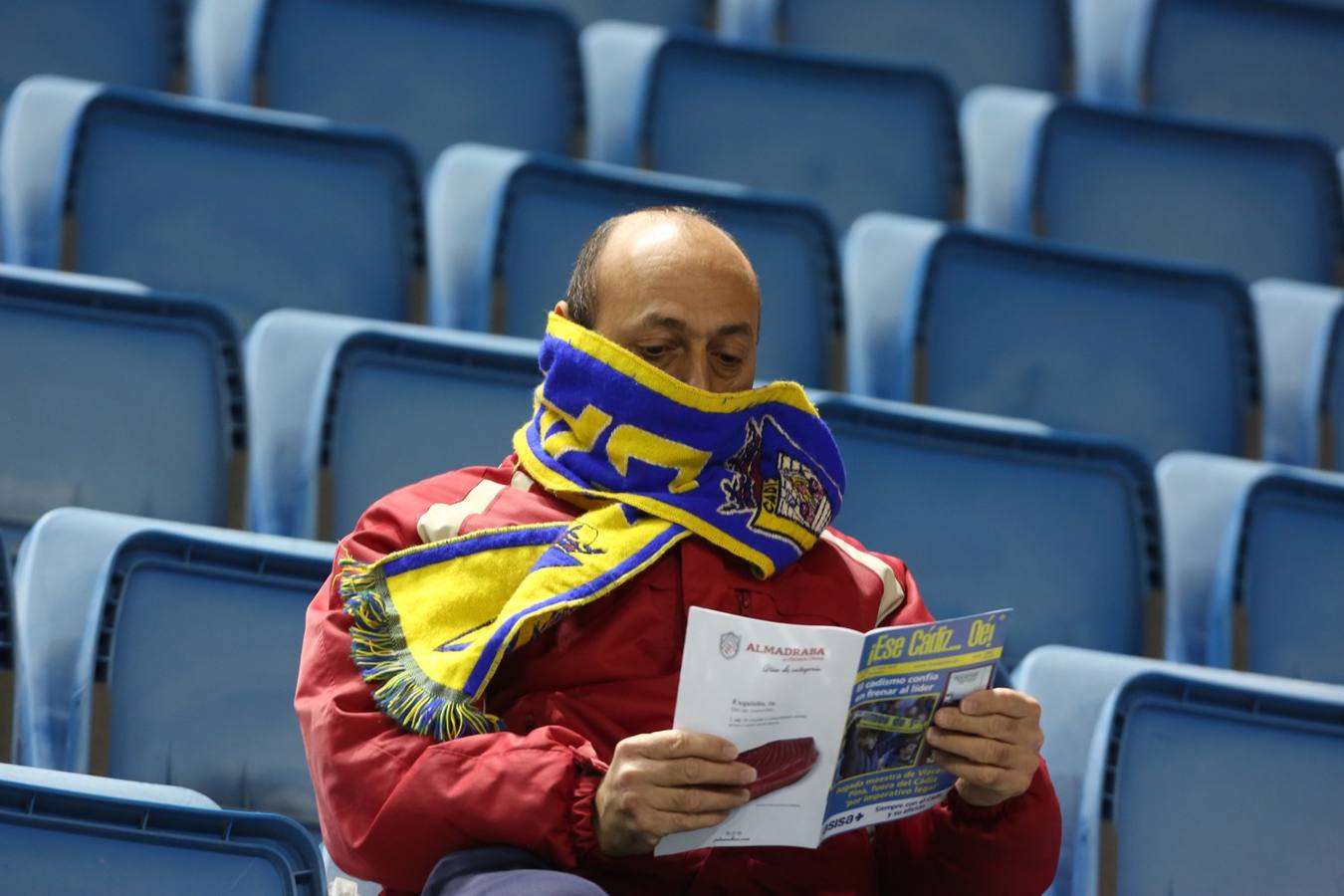 Búscate en las gradas del Carranza en el Cádiz CF-Granada