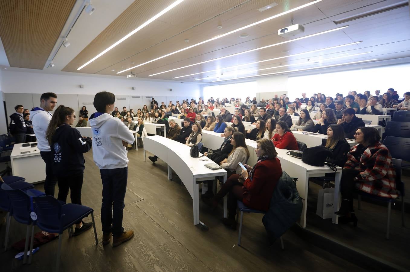 El «Open Day» de la Universidad Loyola, en imágenes