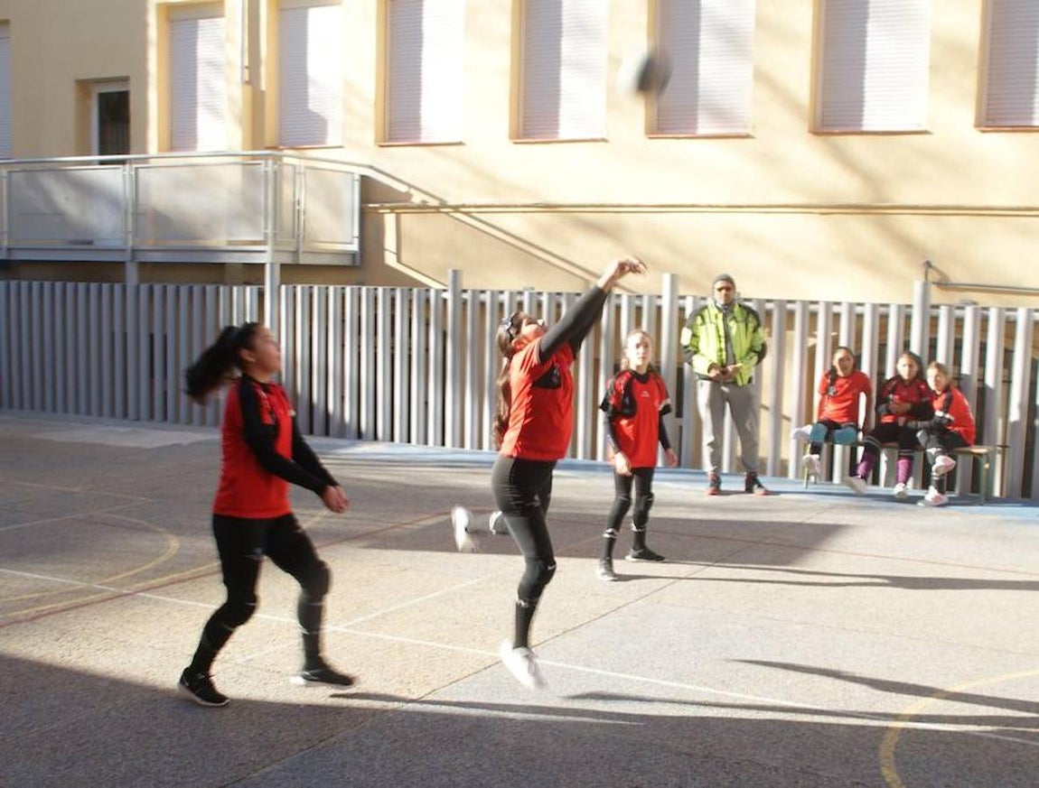 Las mejores imágenes del encuentro entre el "Beata María Ana de Jesús" y el "Rafaela Ybarra". 