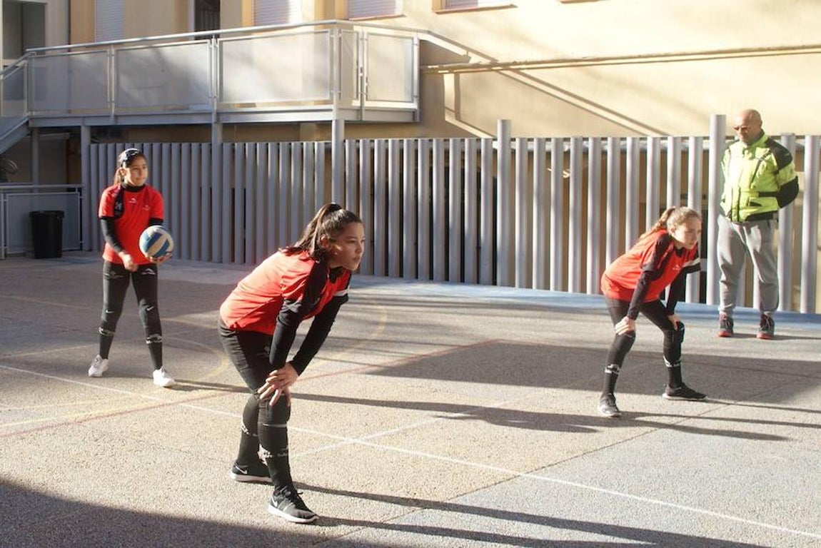 Las mejores imágenes del encuentro entre el "Beata María Ana de Jesús" y el "Rafaela Ybarra". 