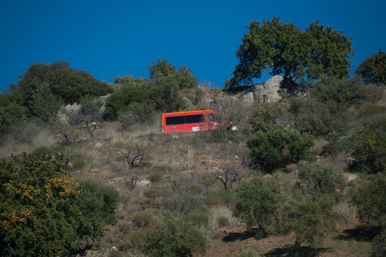 Rescate de un niño de 2 años que cayó a un pozo en la localidad malagueña de Totalán