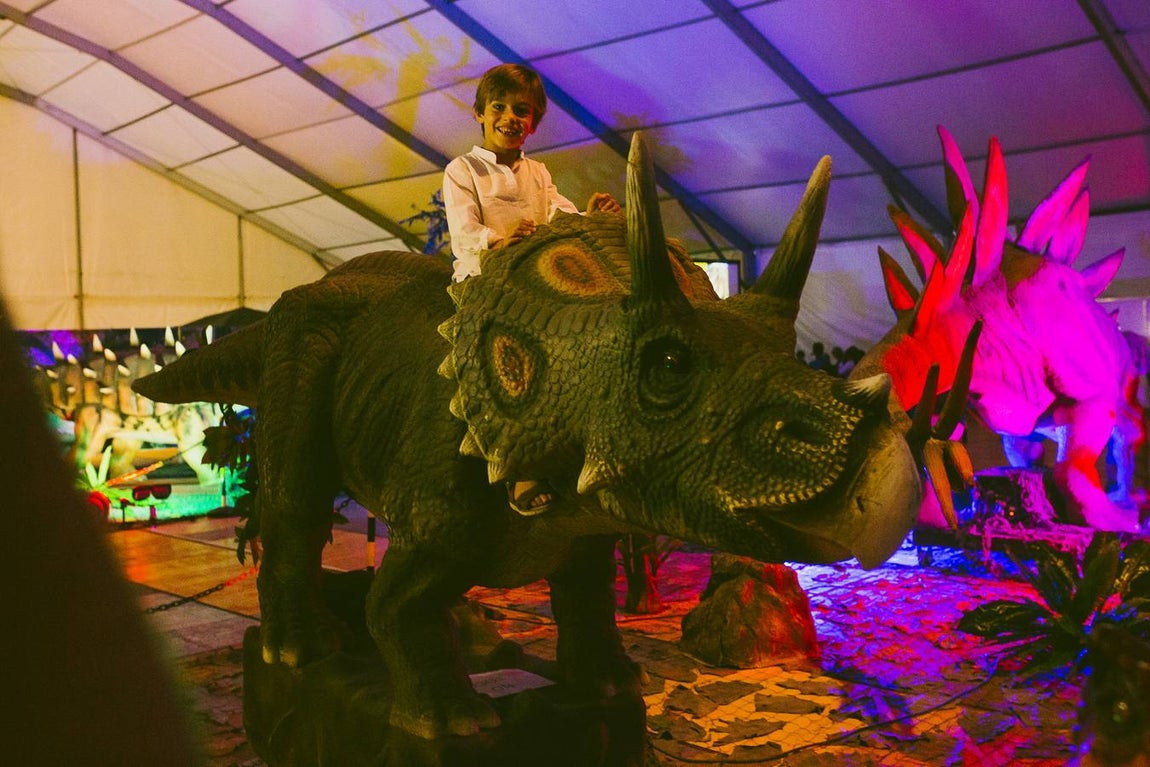 La mayor exposición de dinosaurios llega a Cádiz este sábado