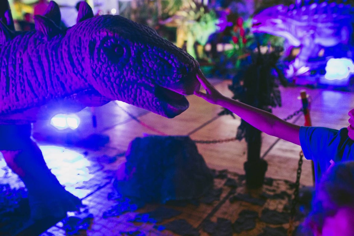 La mayor exposición de dinosaurios llega a Cádiz este sábado