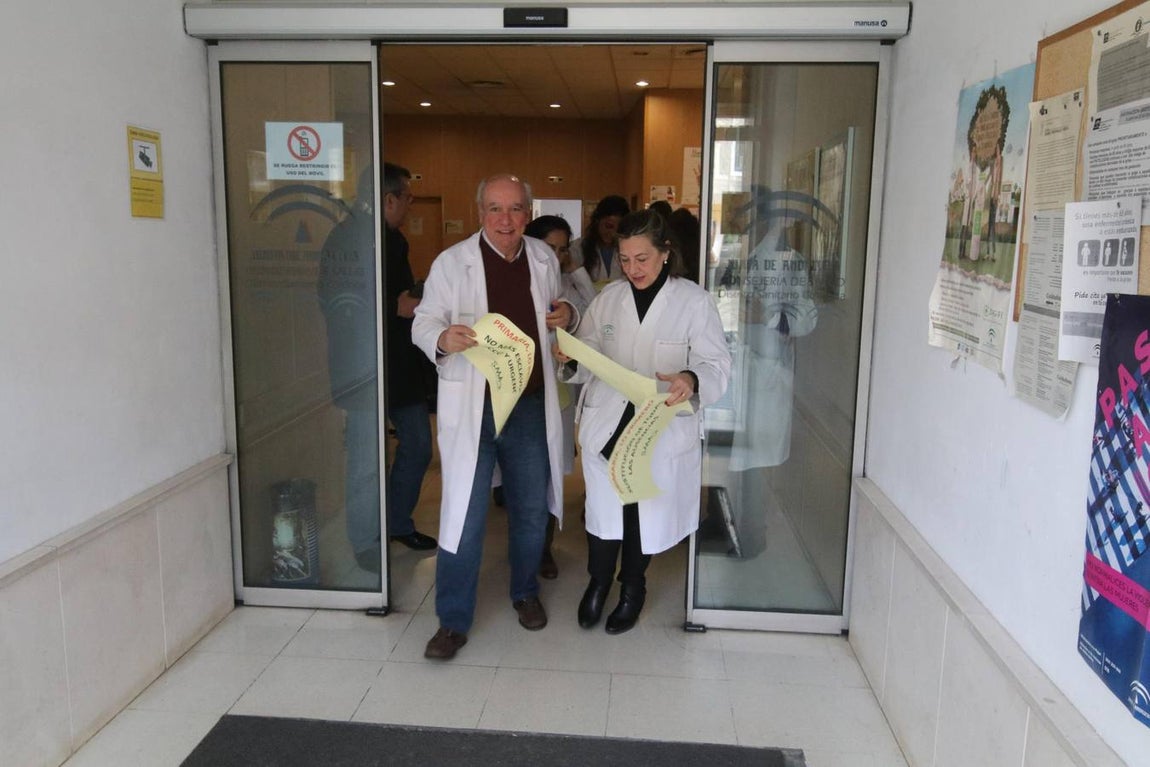 El paro en Atención Primaria en Córdoba, en imágenes