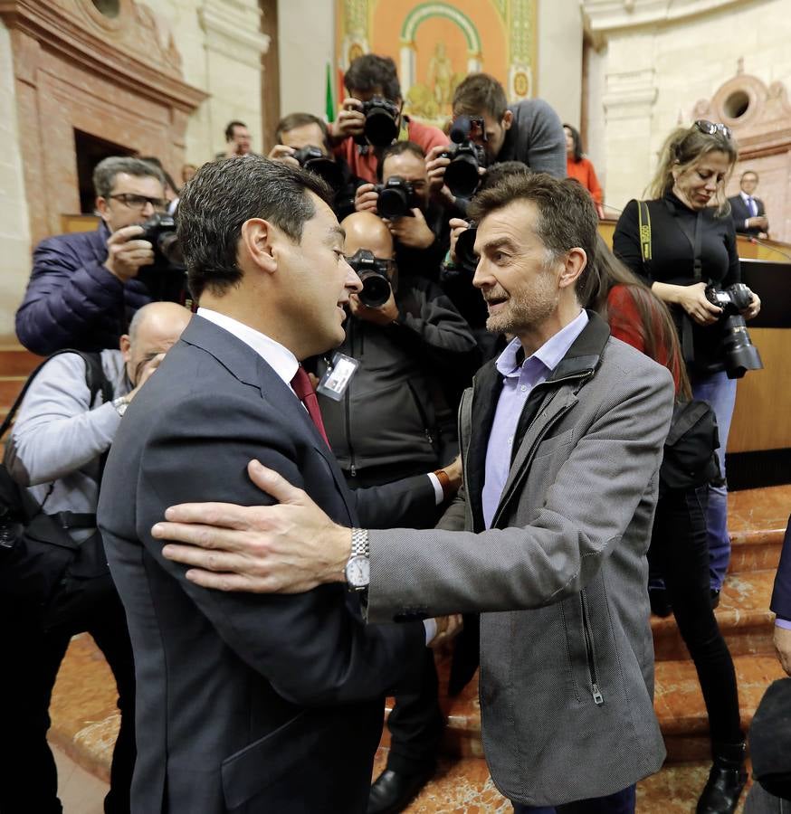 En imágenes, la investidura de Juanma Moreno Bonilla