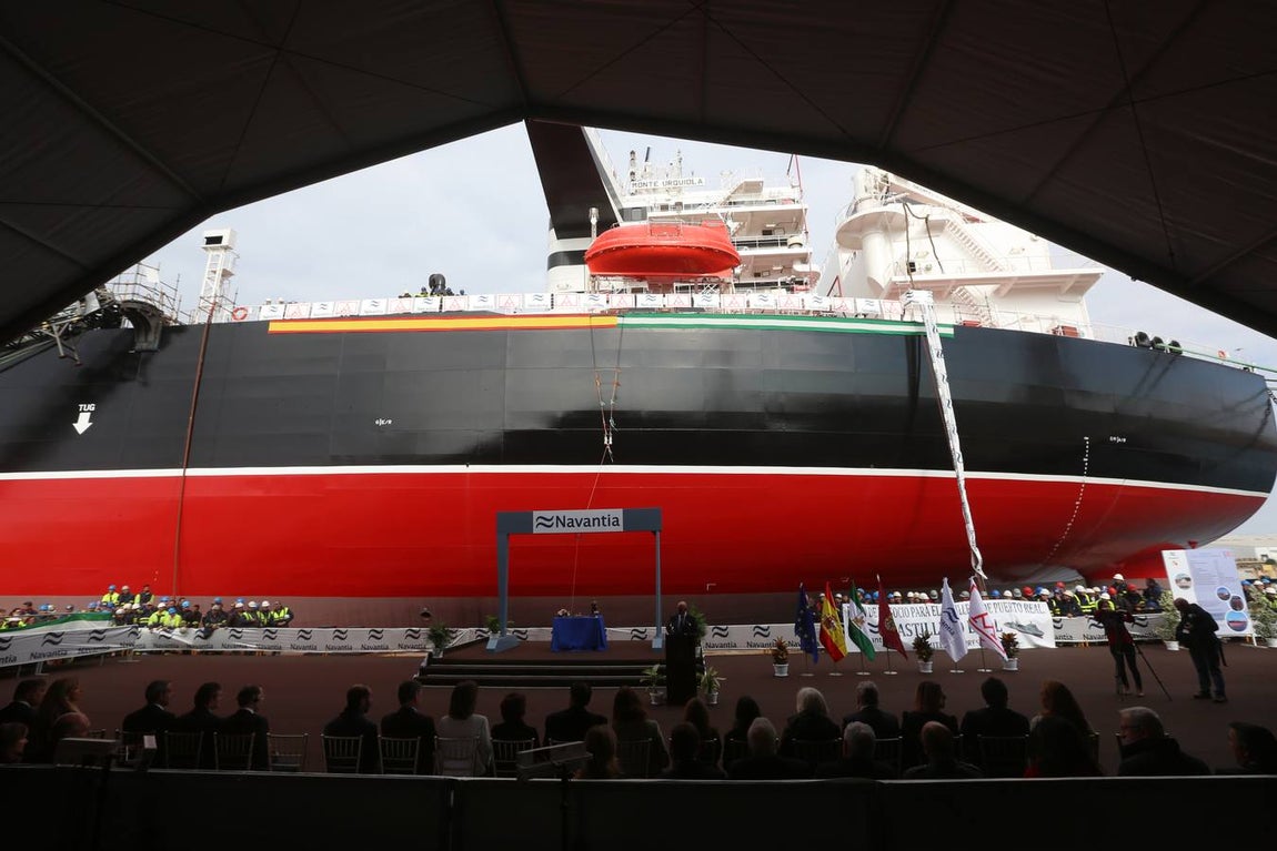 Fotos: Navantia entrega el tercer petrolero, Monte Urquiola, al grupo vasco Ibaizabal