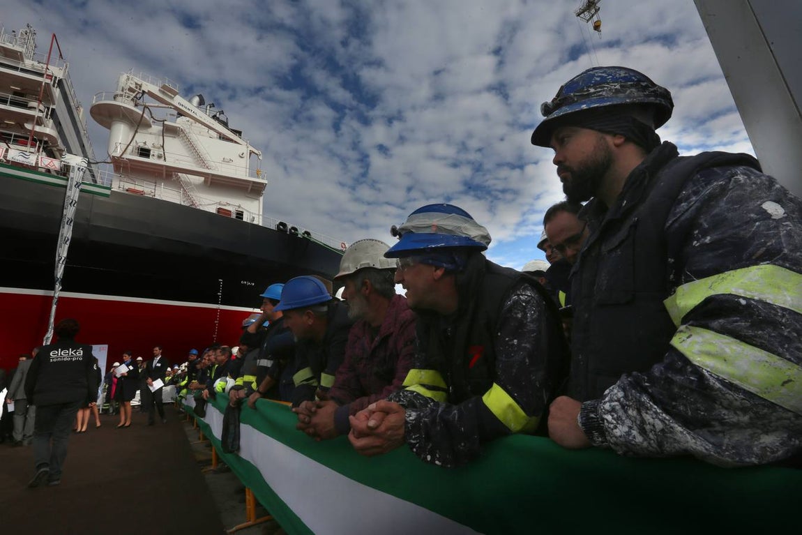 Fotos: Navantia entrega el tercer petrolero, Monte Urquiola, al grupo vasco Ibaizabal