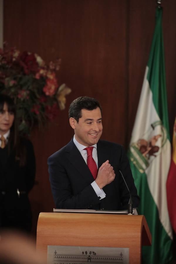 La toma de posesión de Moreno como presidente de la Junta, en imágenes