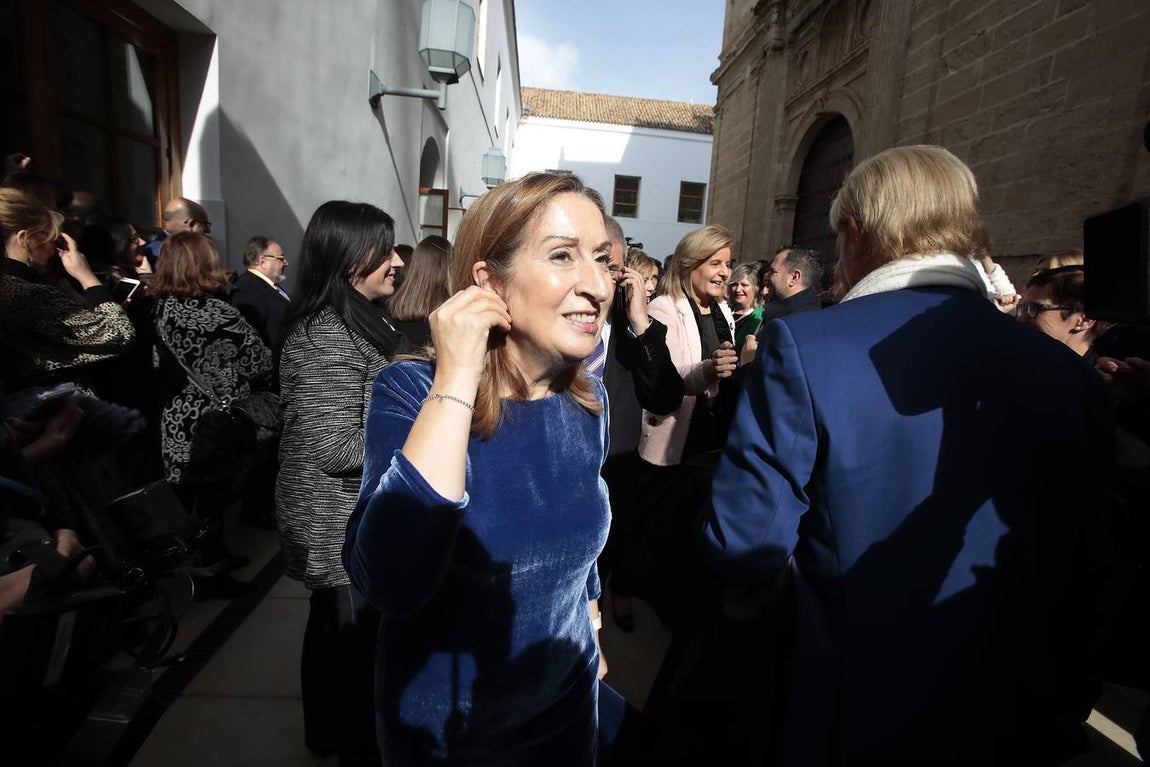 La toma de posesión de Moreno como presidente de la Junta, en imágenes