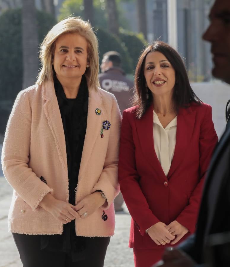 La toma de posesión de Moreno como presidente de la Junta, en imágenes