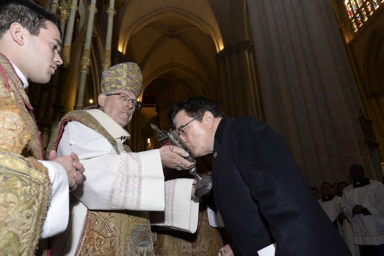 El arzobispo ha presidido la misa en honor a San Ildefonso, el patrón de la ciudad