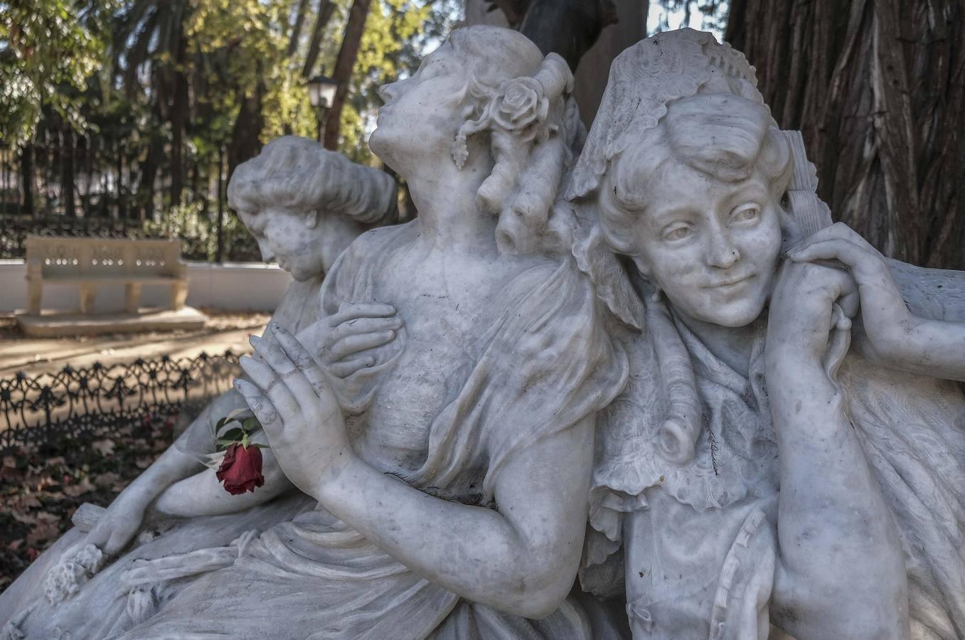 Glorieta de Becquer en el Parque María Luisa