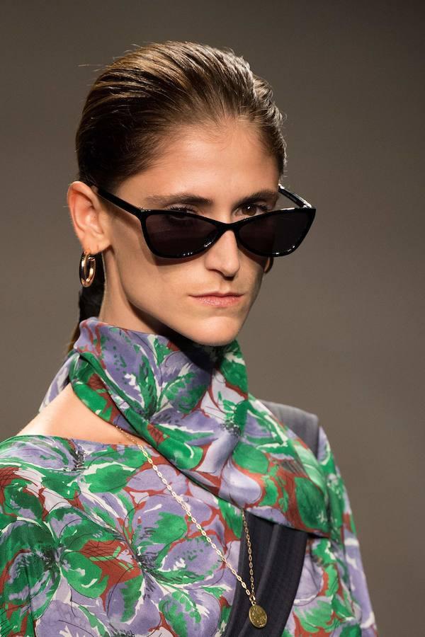 Con algunas sedas muy finas y cuidadosamente escogidas. 