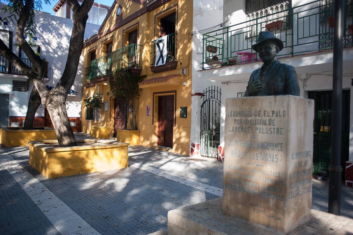 En imágenes, el apoyo incondicional a la familia de Julen en su barrio malagueño de El Palo