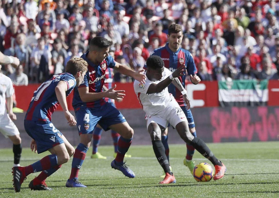 El Sevilla-Levante (5-0), en imágenes