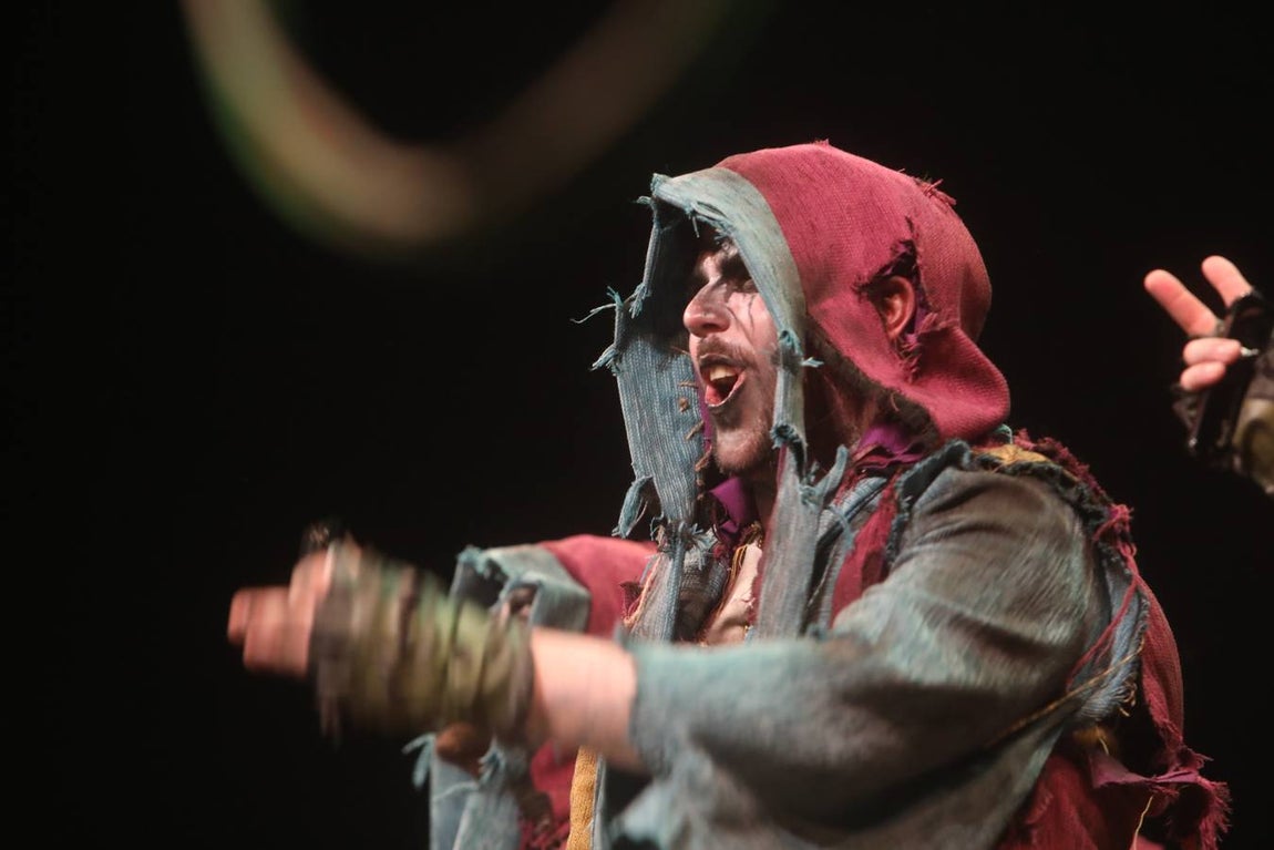 Fotos: Comparsa El hombre del saco en el COAC 2019