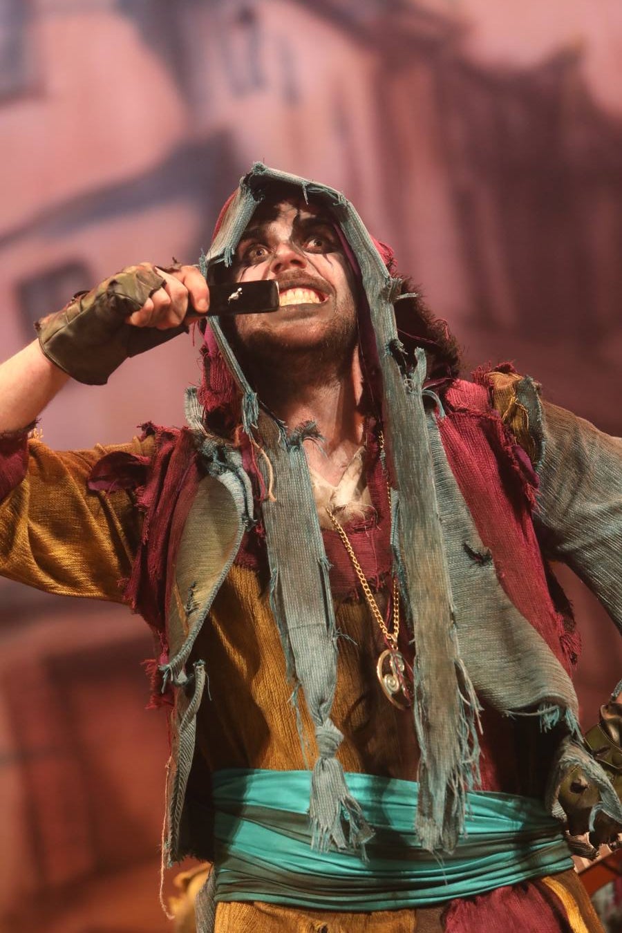 Fotos: Comparsa El hombre del saco en el COAC 2019