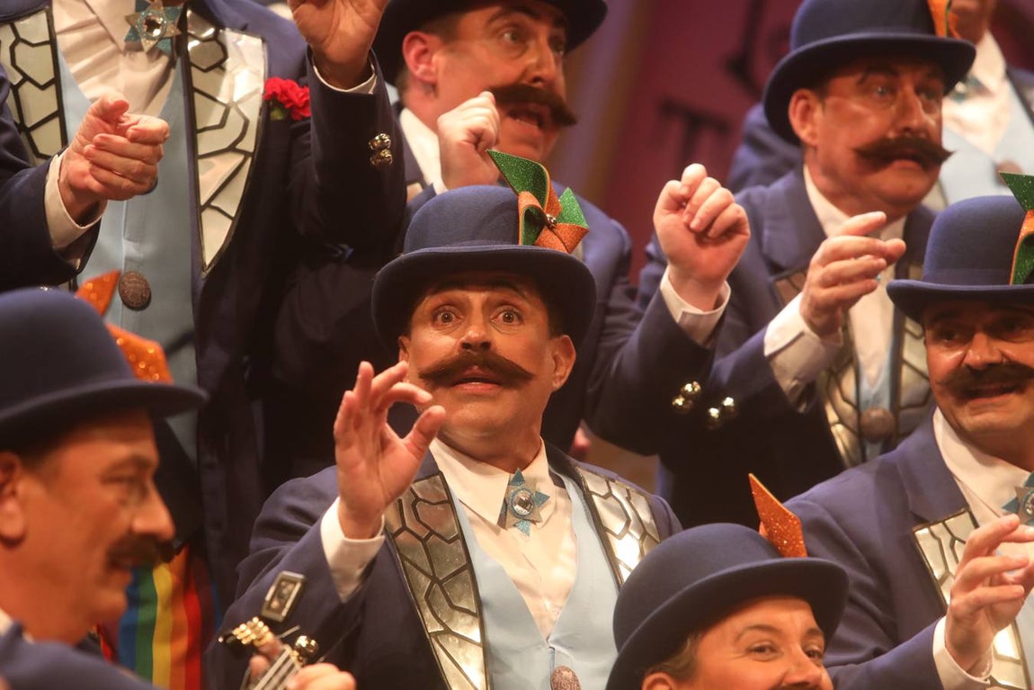 FOTOS: Coro El Tango se escribe con tiza en el COAC 2019