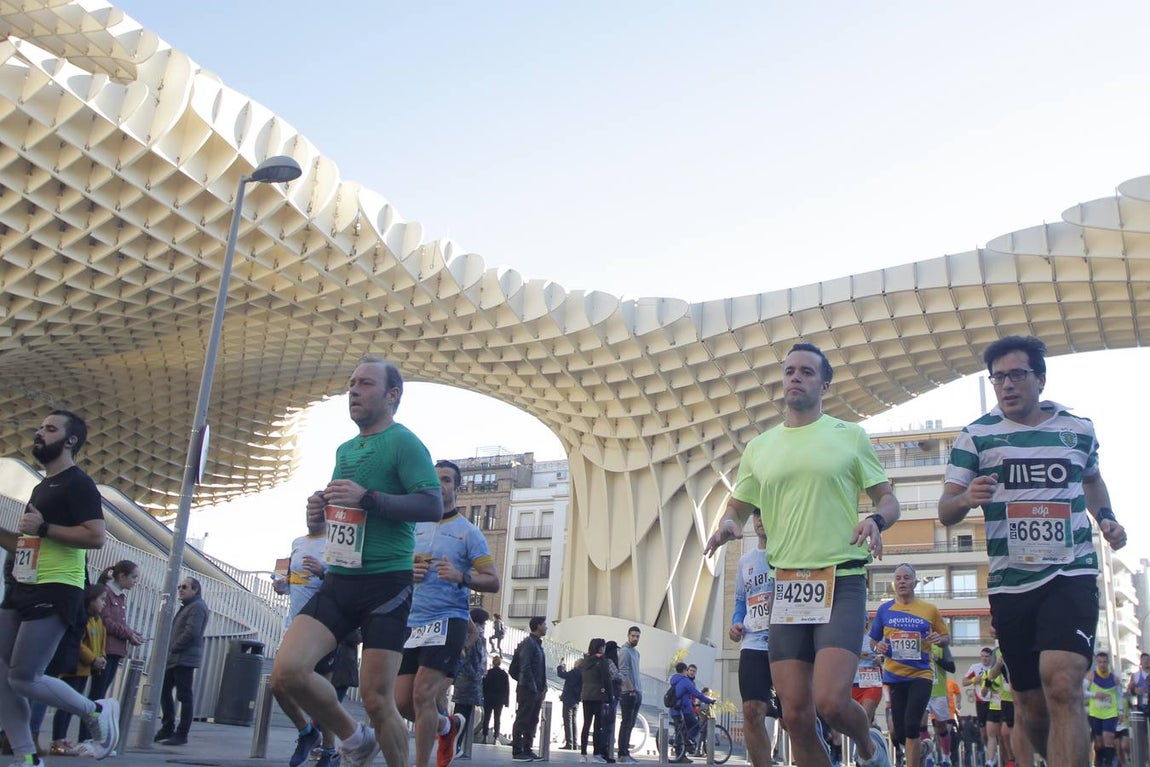 ¿Has corrido en la Medio Maratón de Sevilla? Búscate aquí (II)