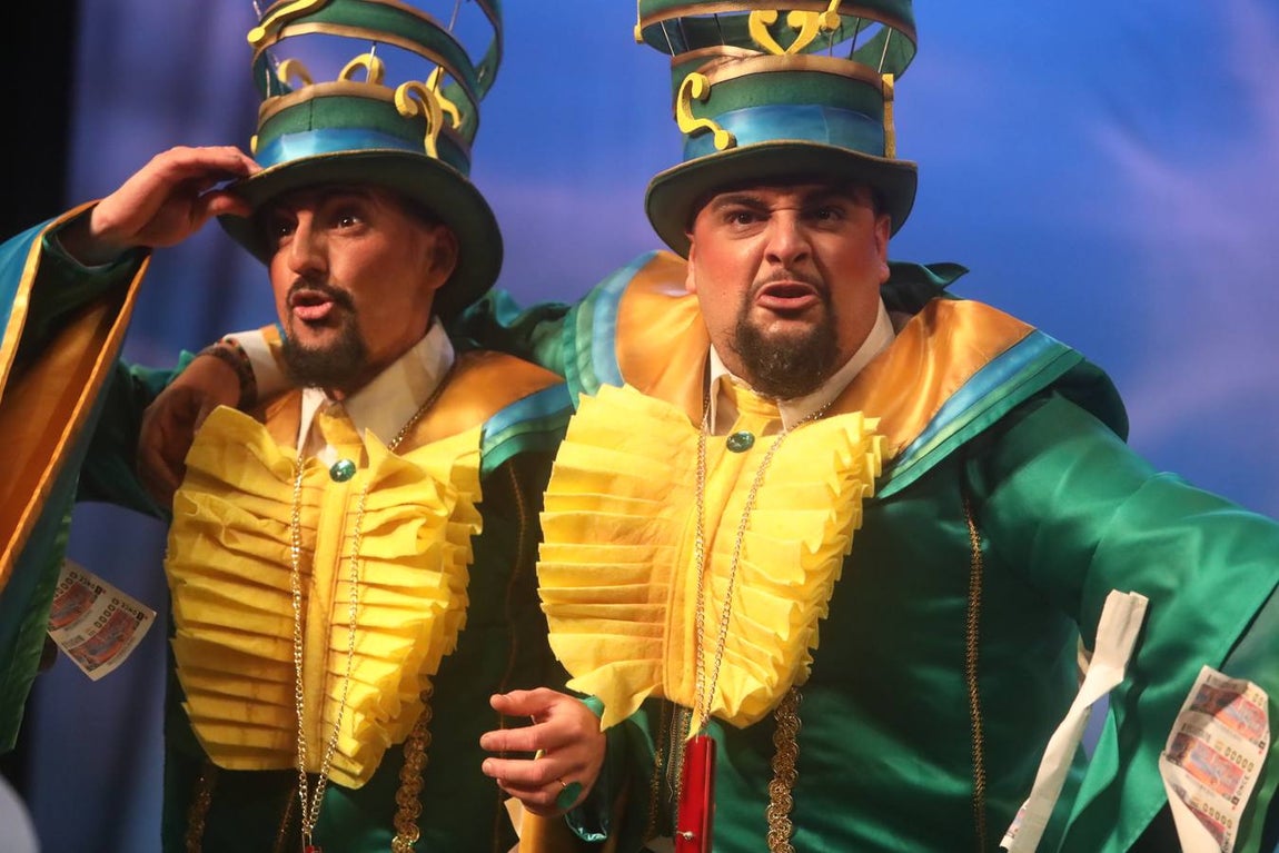 FOTOS: Chirigota Cosas del destino en el COAC 2019