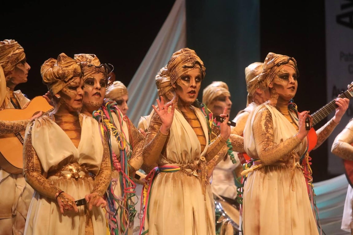 Fotos: Comparsa Lasss Envenenásss en el COAC 2019