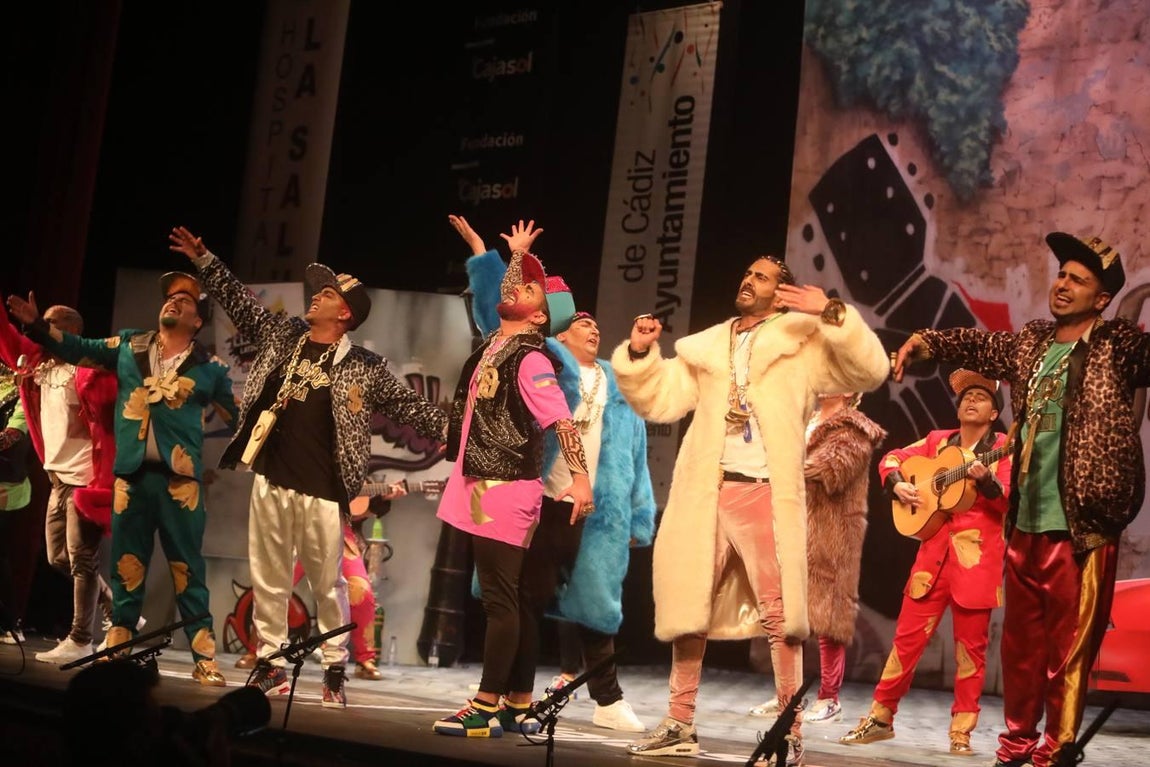 FOTOS: chirigota Daddy Cadi en el COAC 2019