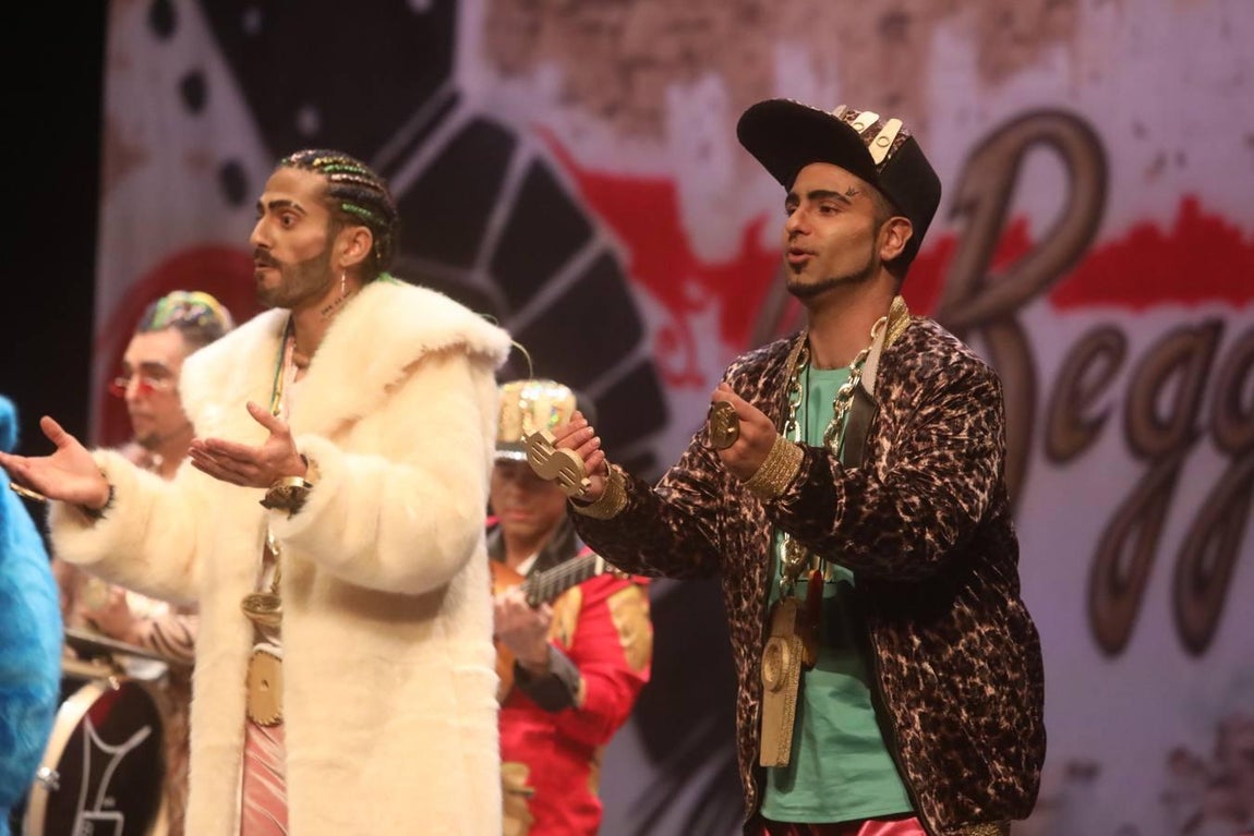 FOTOS: chirigota Daddy Cadi en el COAC 2019