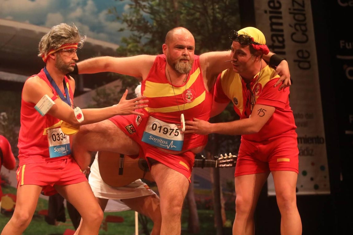 FOTOS: chirigota Pasando olímpicamente en el COAC 2019