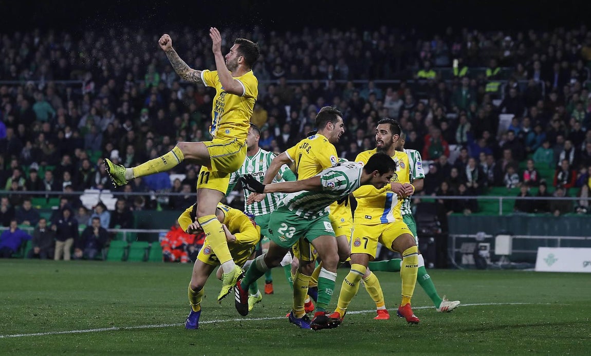 El partido Betis - Espanyol, en imágenes