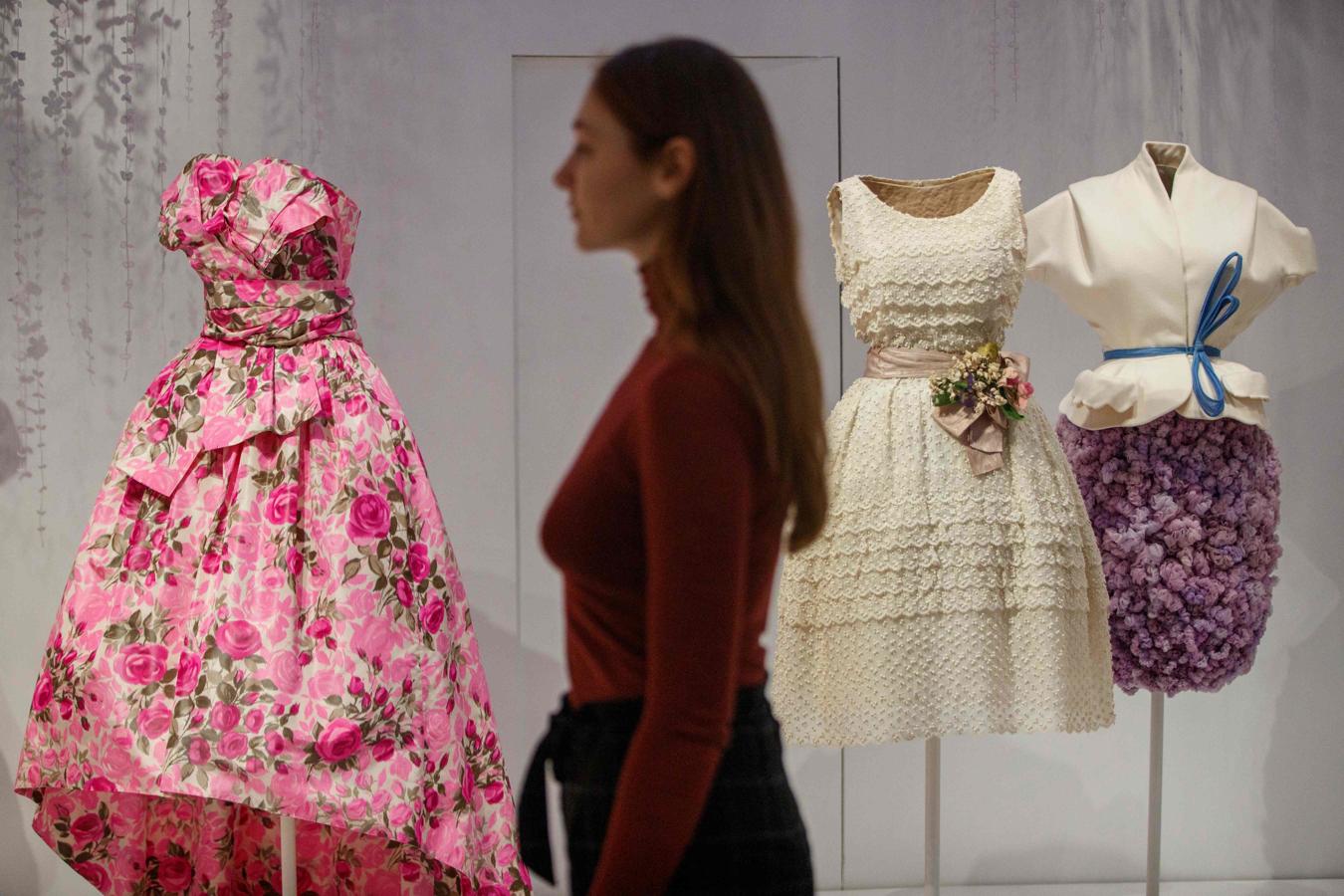 El Museo Victoria &amp;amp; Albert de Londres acoge la mayor retrospectiva de Dior