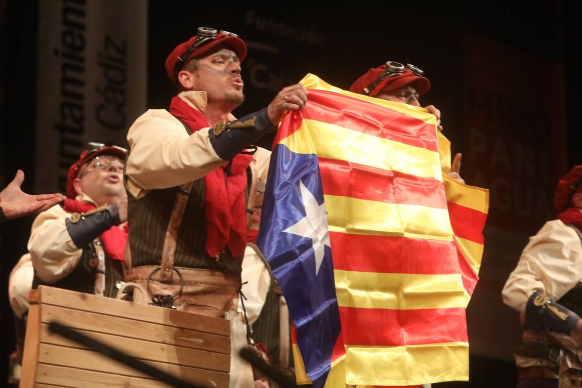 FOTOS: Comparsa La Llave en el COAC 2019