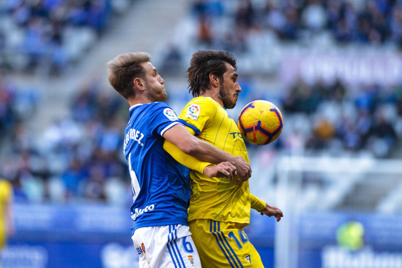 El Oviedo-Cádiz CF (2-1), en imágenes