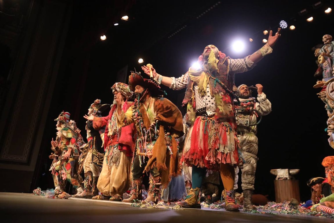 FOTOS: comparsa Los carnívales