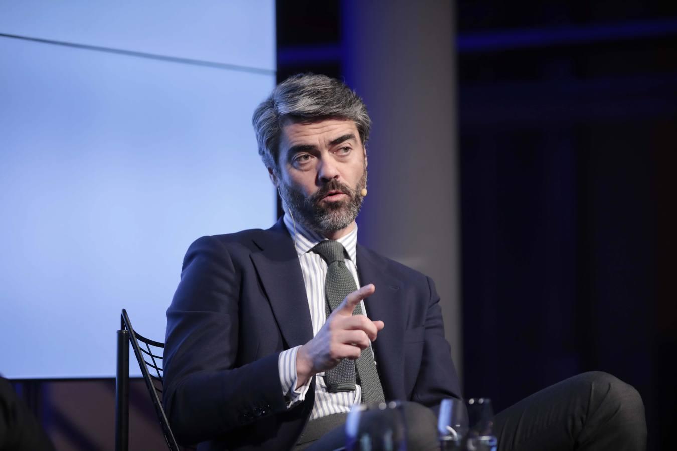 Luis Enríquez en la ponencia